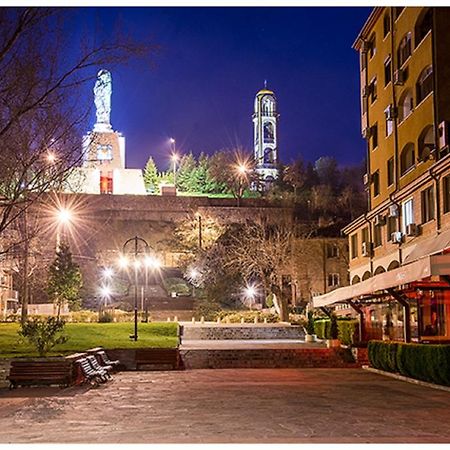 Magnolia Guest House Haskovo Exterior foto