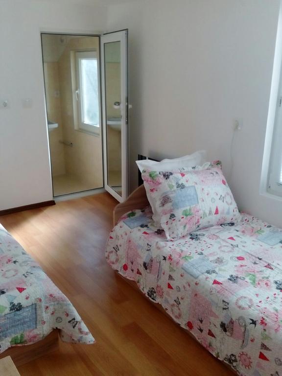 Magnolia Guest House Haskovo Exterior foto