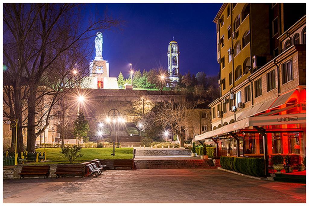 Magnolia Guest House Haskovo Exterior foto